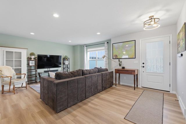 5526 Maddy Pass, Madison, WI 53718