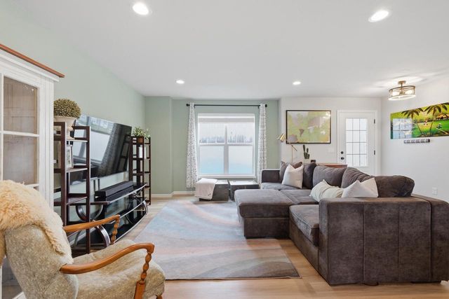 5526 Maddy Pass, Madison, WI 53718