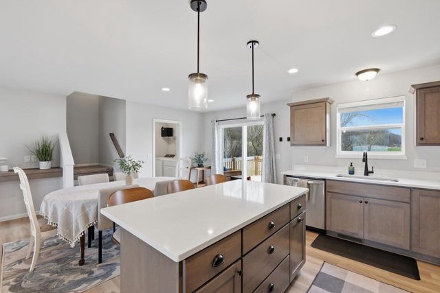 5526 Maddy Pass, Madison, WI 53718