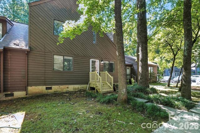 11231 E W T HARRIS Boulevard, Charlotte, NC 28212