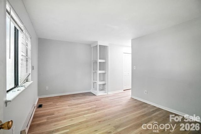 11231 E W T HARRIS Boulevard, Charlotte, NC 28212
