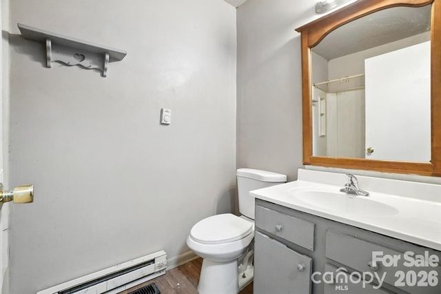 11231 E W T HARRIS Boulevard, Charlotte, NC 28212