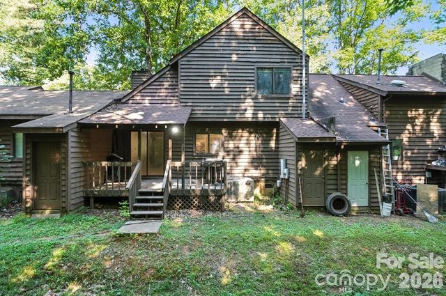 11231 E W T HARRIS Boulevard, Charlotte, NC 28212