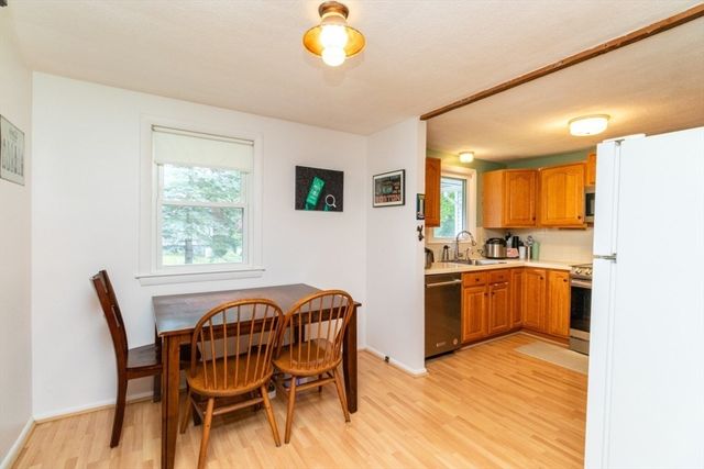 96 Crestwood Ln, Marlborough, MA 01752