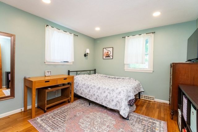 96 Crestwood Ln, Marlborough, MA 01752