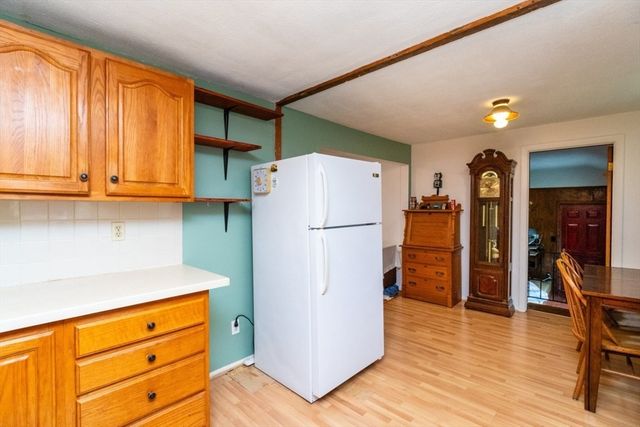 96 Crestwood Ln, Marlborough, MA 01752