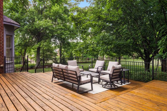 9457 Foothills Dr, Brentwood, TN 37027
