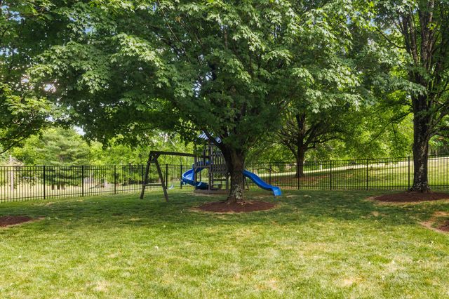 9457 Foothills Dr, Brentwood, TN 37027