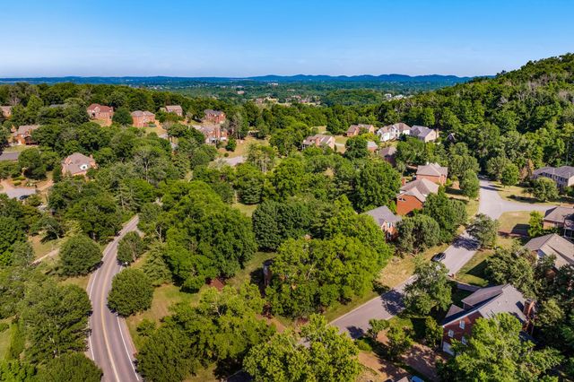 9457 Foothills Dr, Brentwood, TN 37027