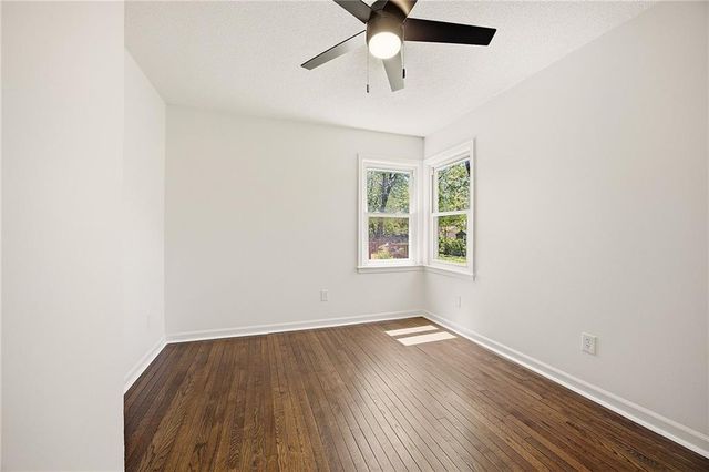 8118 Mackey Street, Overland Park, KS 66204