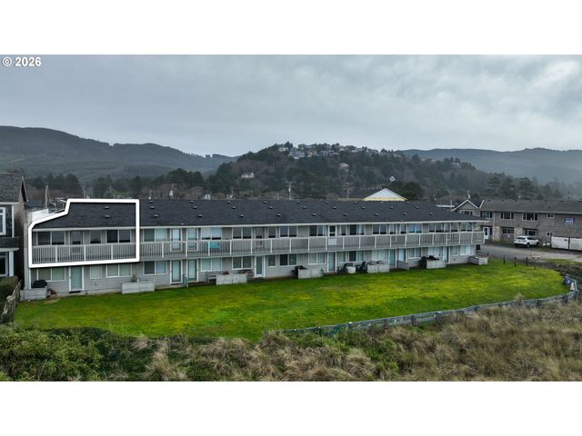 137 S Pacific St 16, Rockaway Beach, OR 97136