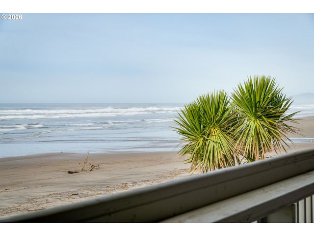 137 S Pacific St 16, Rockaway Beach, OR 97136