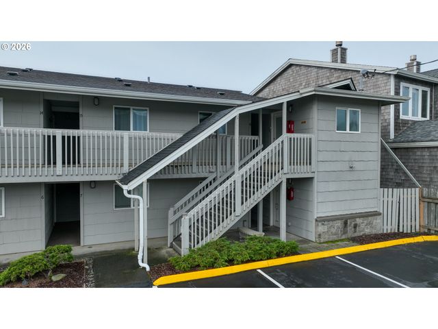 137 S Pacific St 16, Rockaway Beach, OR 97136
