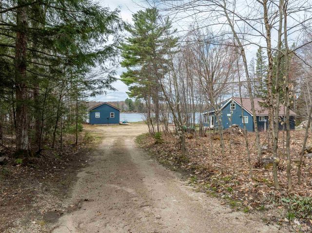3865 Peninsula Point Road, Munising, MI 49862