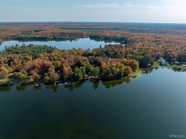 3865 Peninsula Point Road, Munising, MI 49862