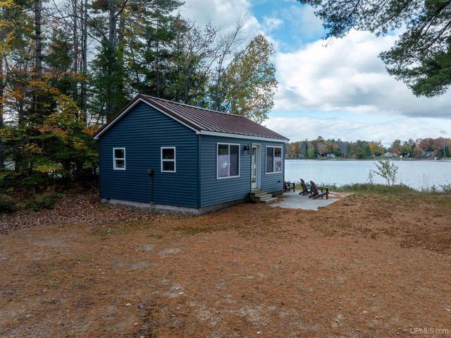 3865 Peninsula Point Road, Munising, MI 49862