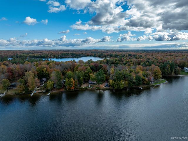 3865 Peninsula Point Road, Munising, MI 49862