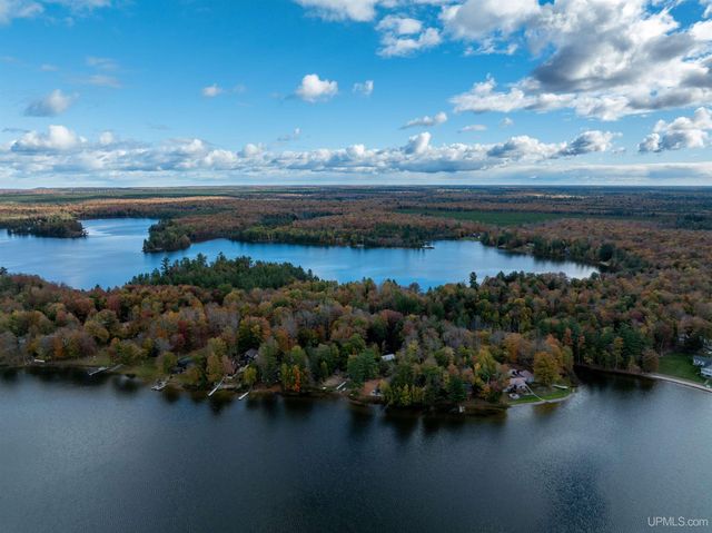 3865 Peninsula Point Road, Munising, MI 49862
