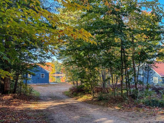 3865 Peninsula Point Road, Munising, MI 49862