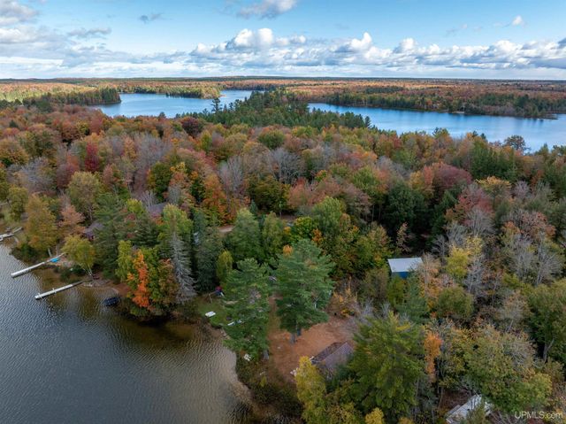 3865 Peninsula Point Road, Munising, MI 49862