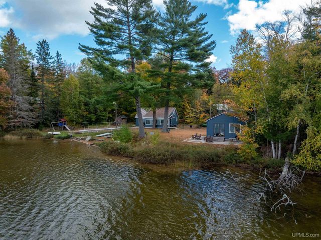 3865 Peninsula Point Road, Munising, MI 49862