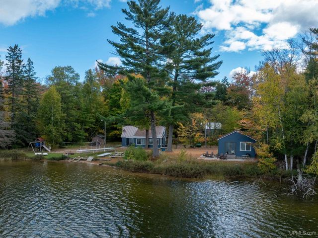 3865 Peninsula Point Road, Munising, MI 49862