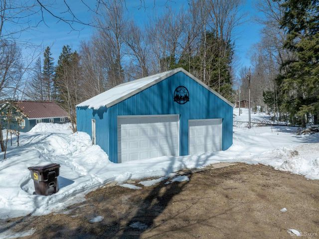 3865 Peninsula Point Road, Munising, MI 49862