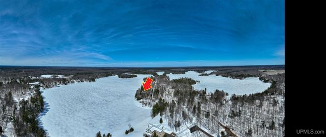 3865 Peninsula Point Road, Munising, MI 49862