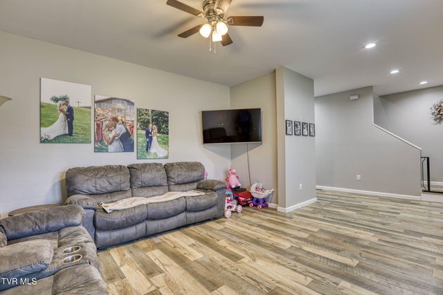 119 Sturbridge Lane, Church Hill, TN 37642