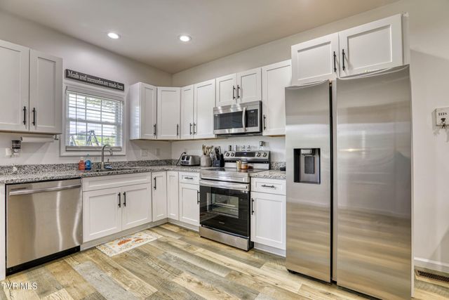 119 Sturbridge Lane, Church Hill, TN 37642