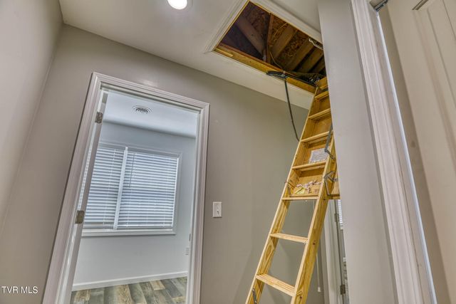 119 Sturbridge Lane, Church Hill, TN 37642
