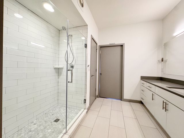 400 Herron Dr Apt 113, Nashville, TN 37210