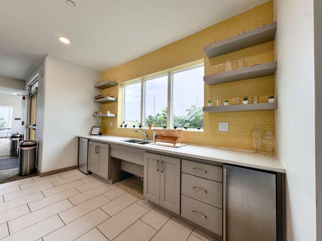 400 Herron Dr Apt 113, Nashville, TN 37210