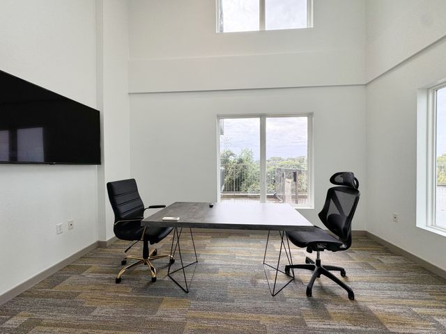 400 Herron Dr Apt 113, Nashville, TN 37210
