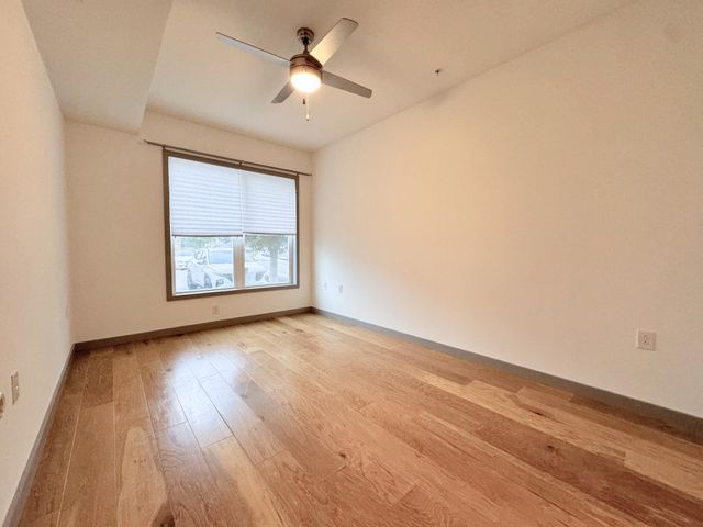 400 Herron Dr Apt 113, Nashville, TN 37210