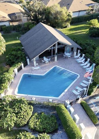 6275 SE Charleston Place 203, Hobe Sound, FL 33455