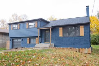 6538 S Oak Knoll Drive, Cincinnati, OH 45224