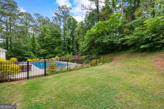 29 Red Bud Trail, Newnan, GA 30263