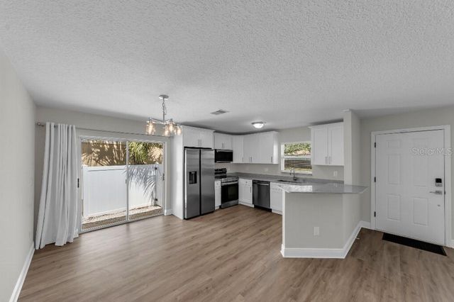 3821 E NORFOLK STREET, Tampa, FL 33604