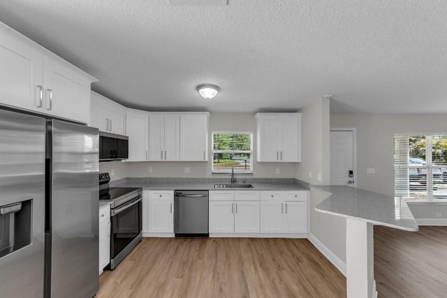 3821 E NORFOLK STREET, Tampa, FL 33604