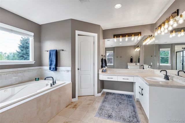 7063 S Shawnee Street, Aurora, CO 80016