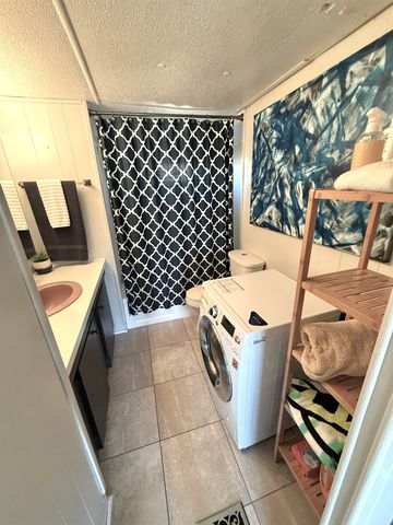 160 NE Bobwhite Dr, Medicine Lodge, KS 67104