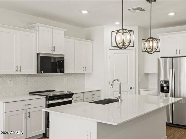 7340 E TINTYPE Road, San Tan Valley, AZ 85143