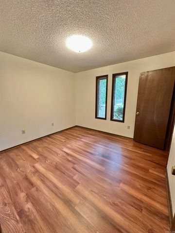 186 Rolling Oak Drive, Malvern, AR 72104