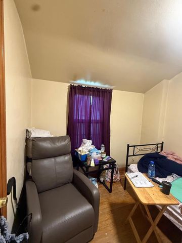 4166 N 17th STREET, Milwaukee, WI 53209