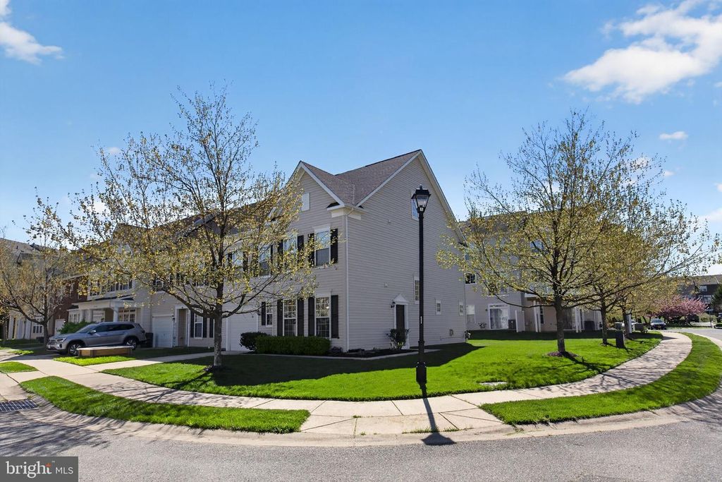 Image 25 of property listing at 23116 LILAC ST, California, MD 20619