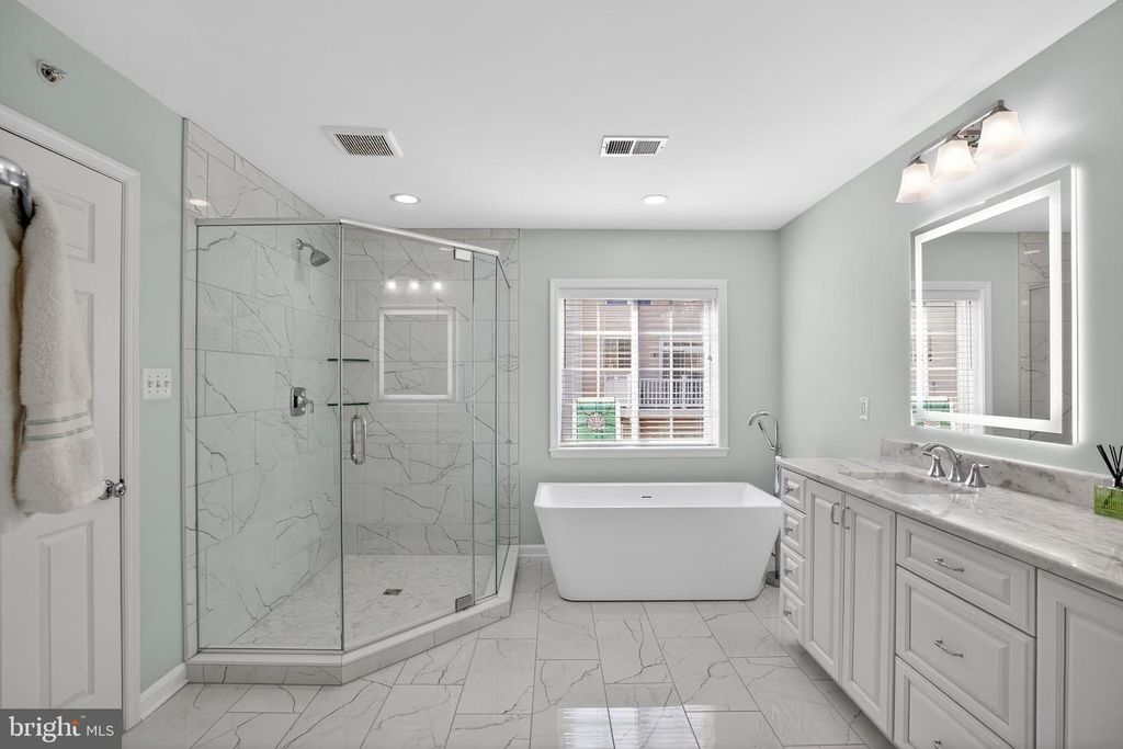 Image 3 of property listing at 23116 LILAC ST, California, MD 20619