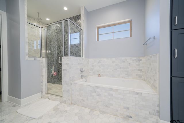 3410 Oak Hill Trl, Longview, TX 75605