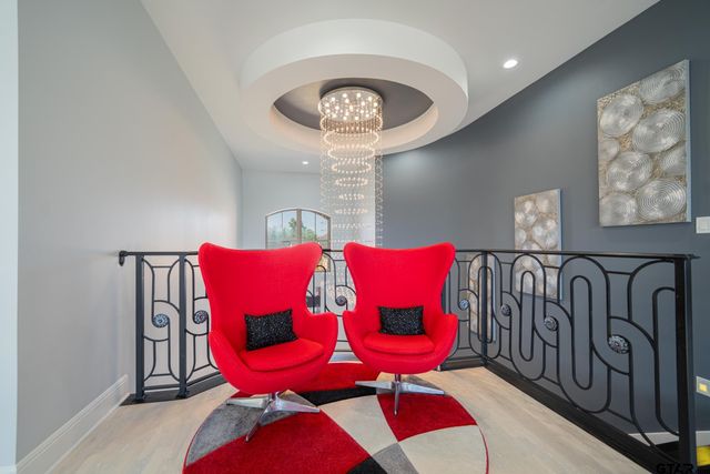 3410 Oak Hill Trl, Longview, TX 75605