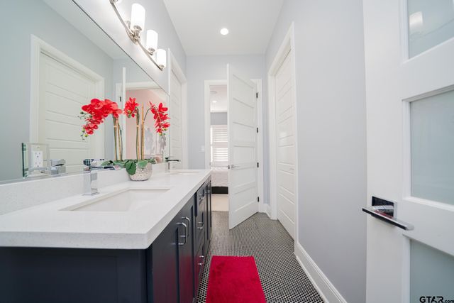 3410 Oak Hill Trl, Longview, TX 75605
